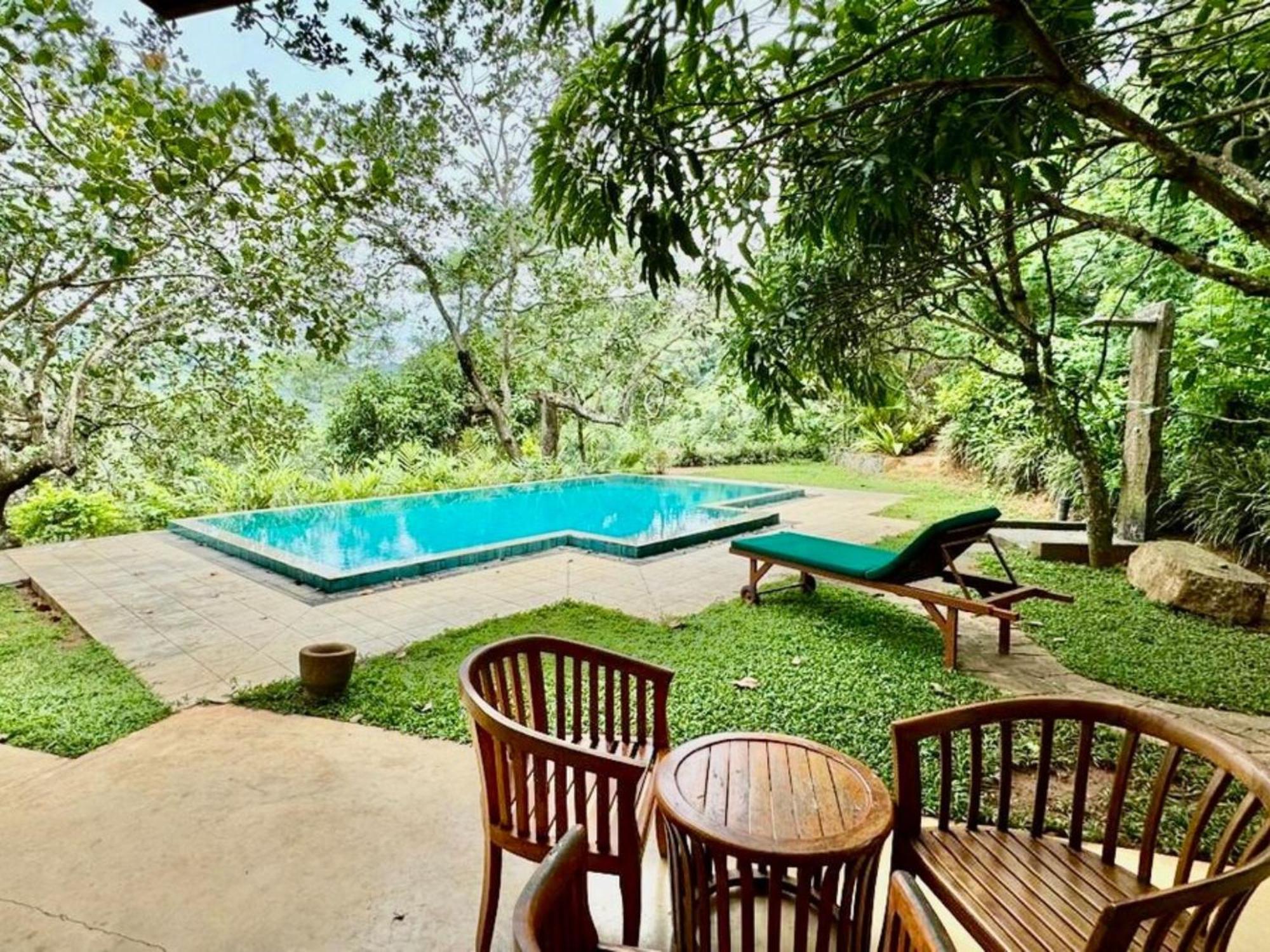 Aqua Dunhinda Villa Kandy Exterior photo