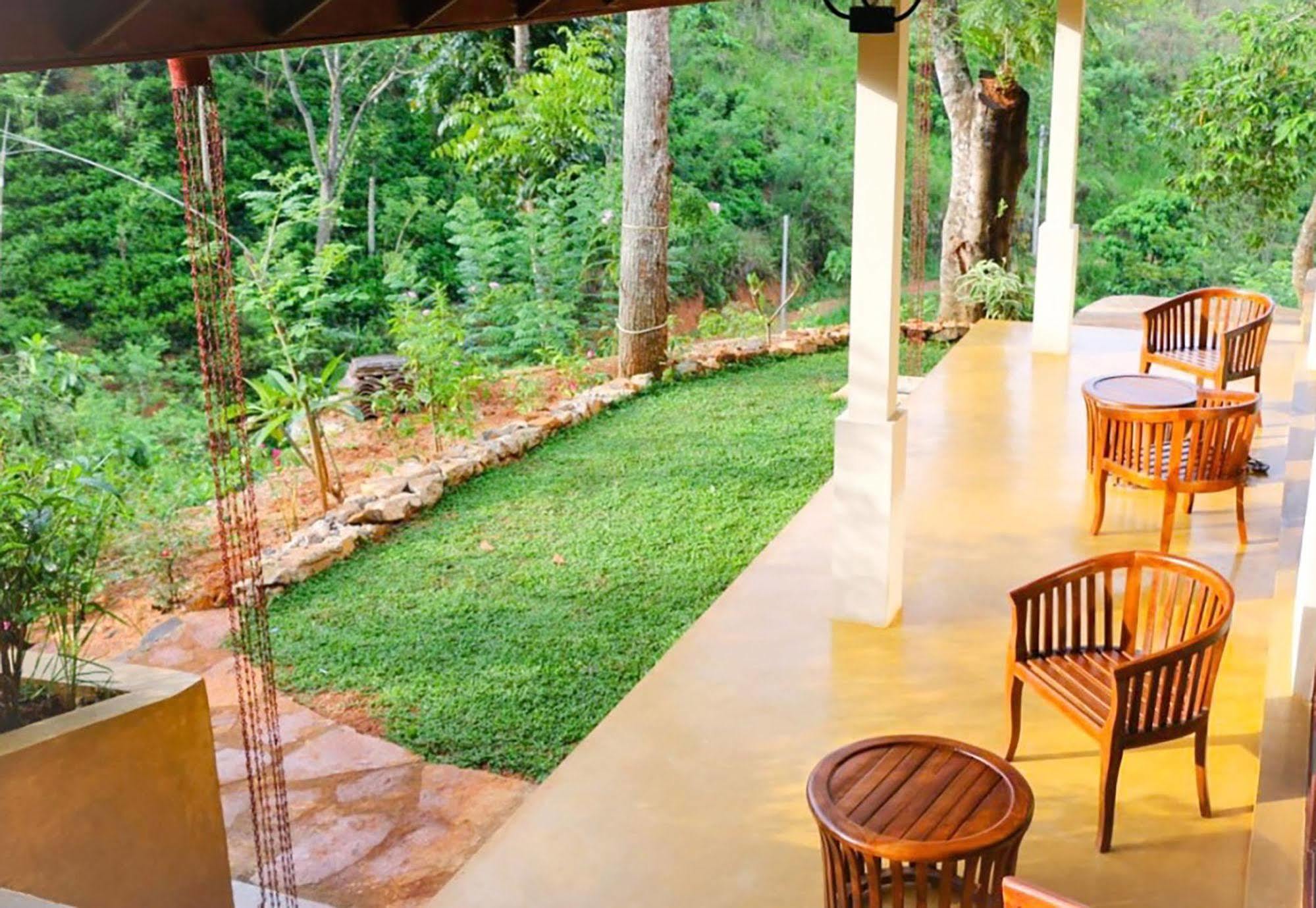 Aqua Dunhinda Villa Kandy Exterior photo