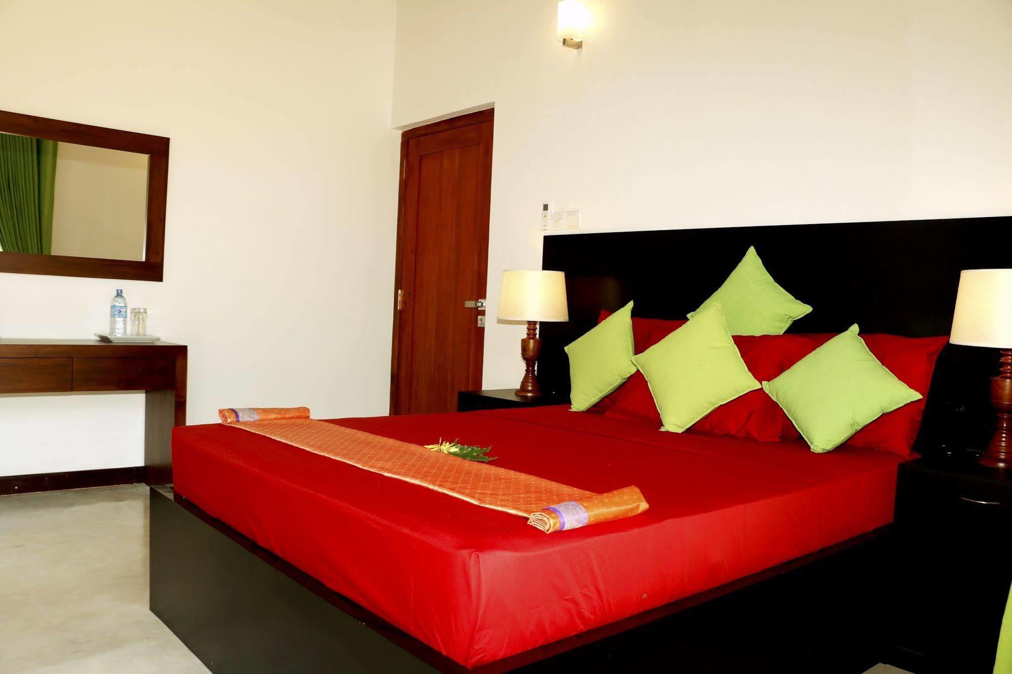 Aqua Dunhinda Villa Kandy Exterior photo